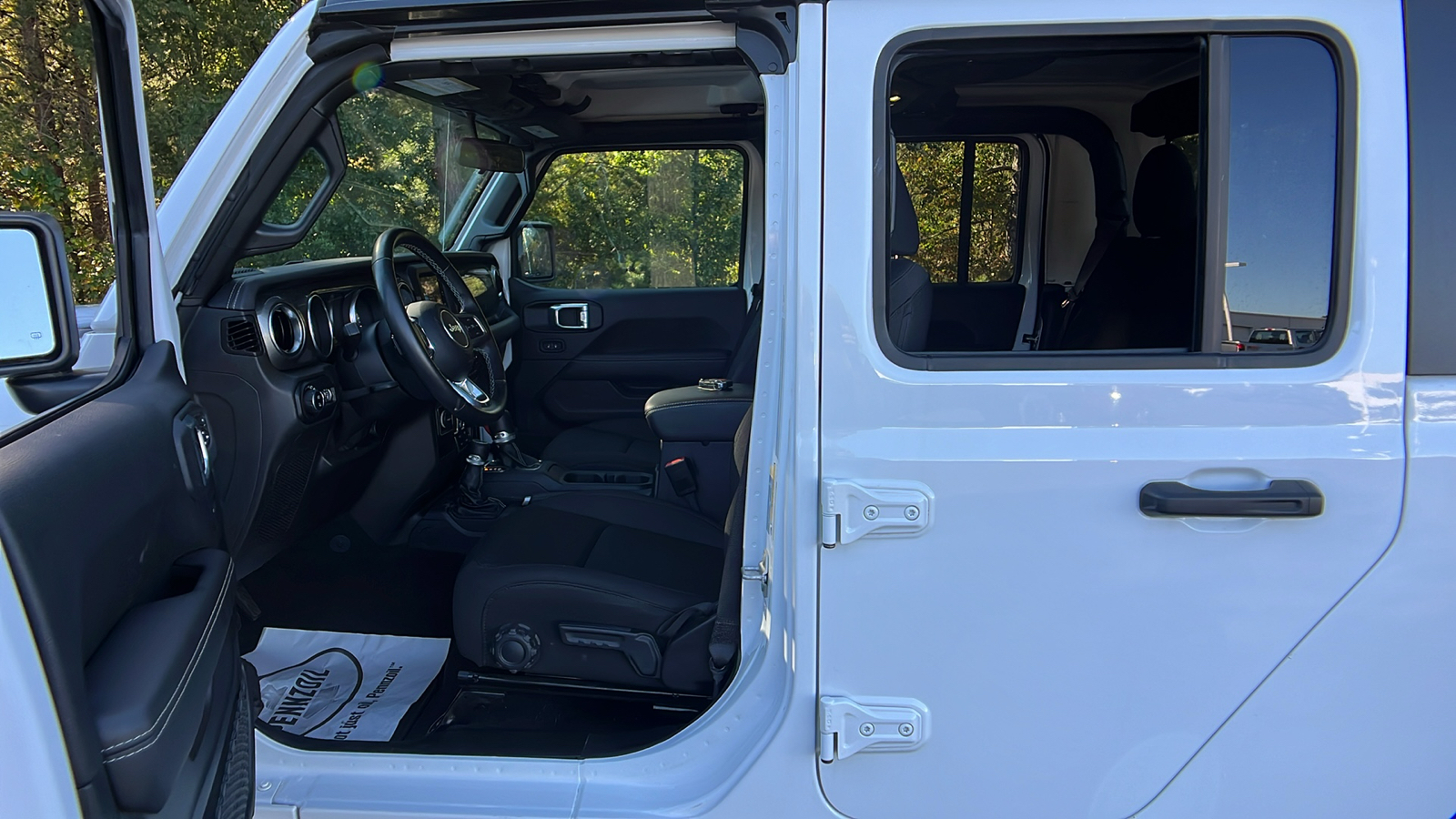 2021 Jeep Gladiator Overland 16