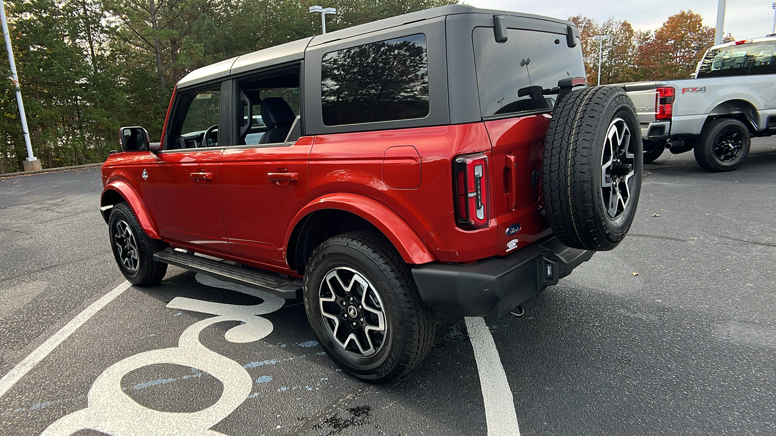 2024 Ford Bronco Outer Banks 21