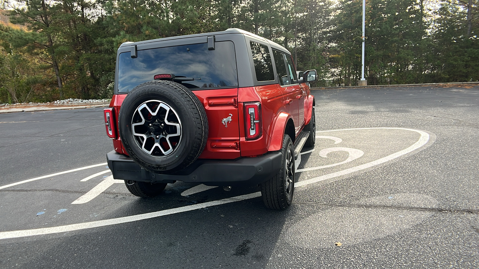 2024 Ford Bronco Outer Banks 23