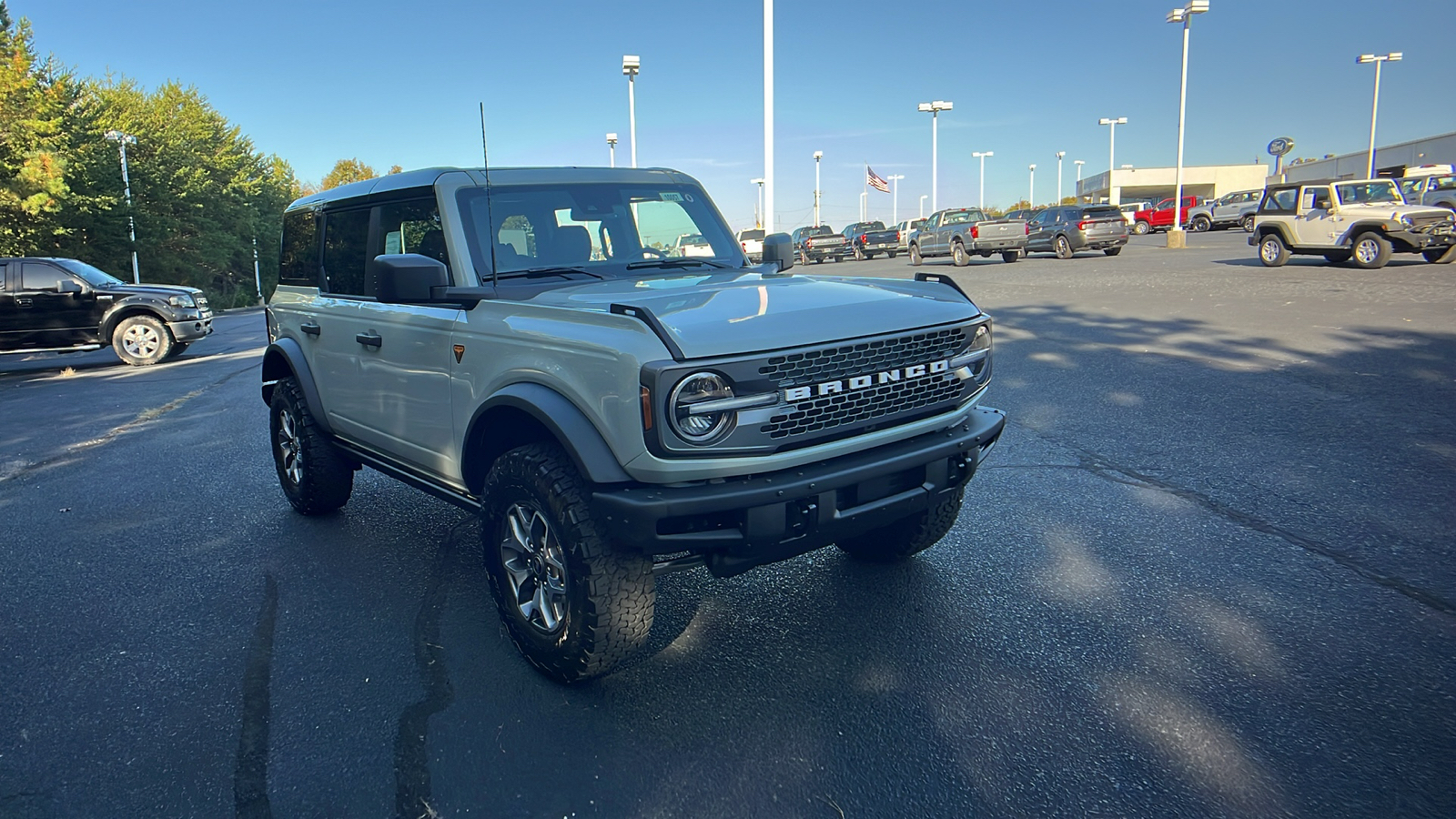 2024 Ford Bronco Badlands 1