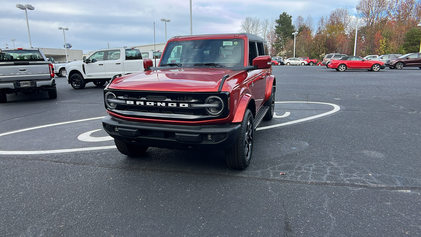 2024 Ford Bronco Outer Banks 3