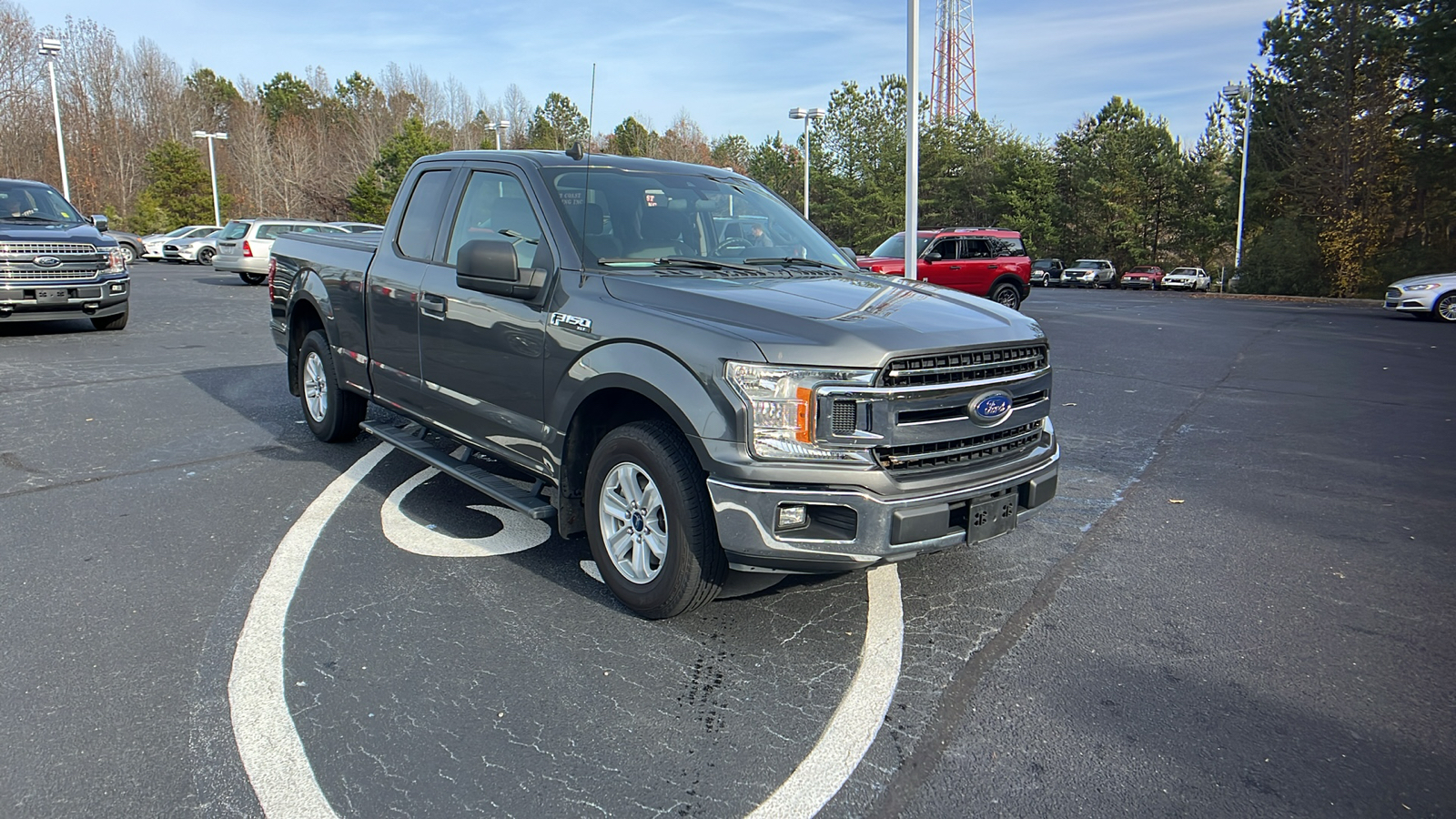 2019 Ford F-150 XLT 2