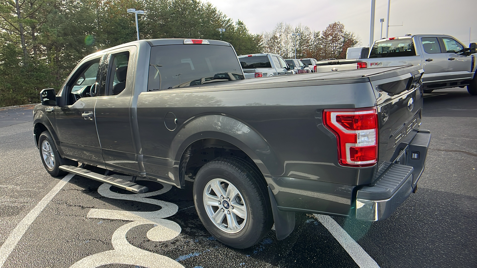 2019 Ford F-150 XLT 19