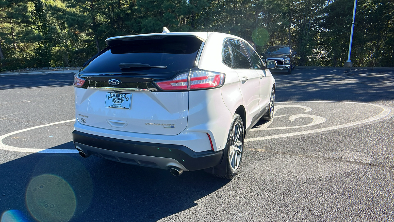 2019 Ford Edge Titanium 22