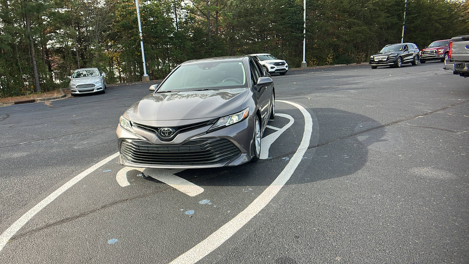 2019 Toyota Camry LE 3