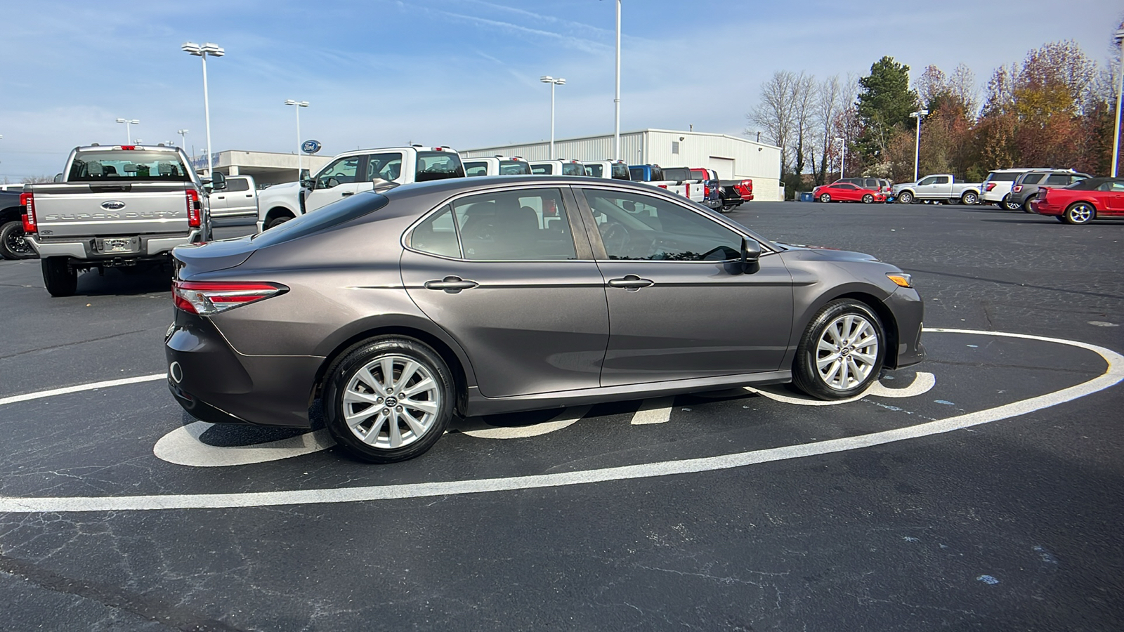 2019 Toyota Camry LE 21