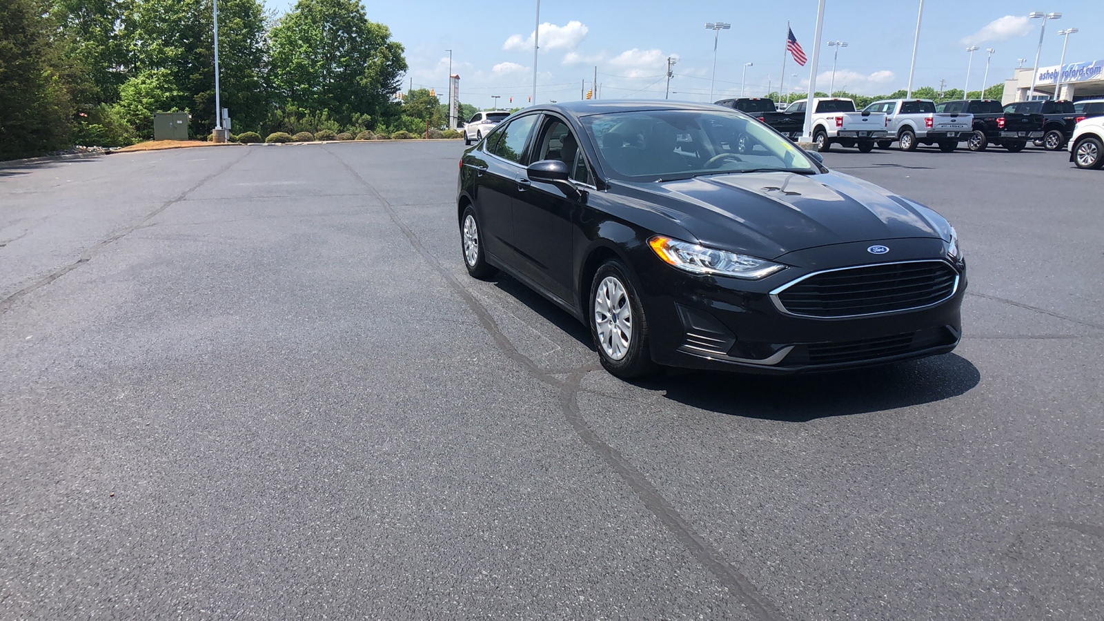 2020 Ford Fusion S 21