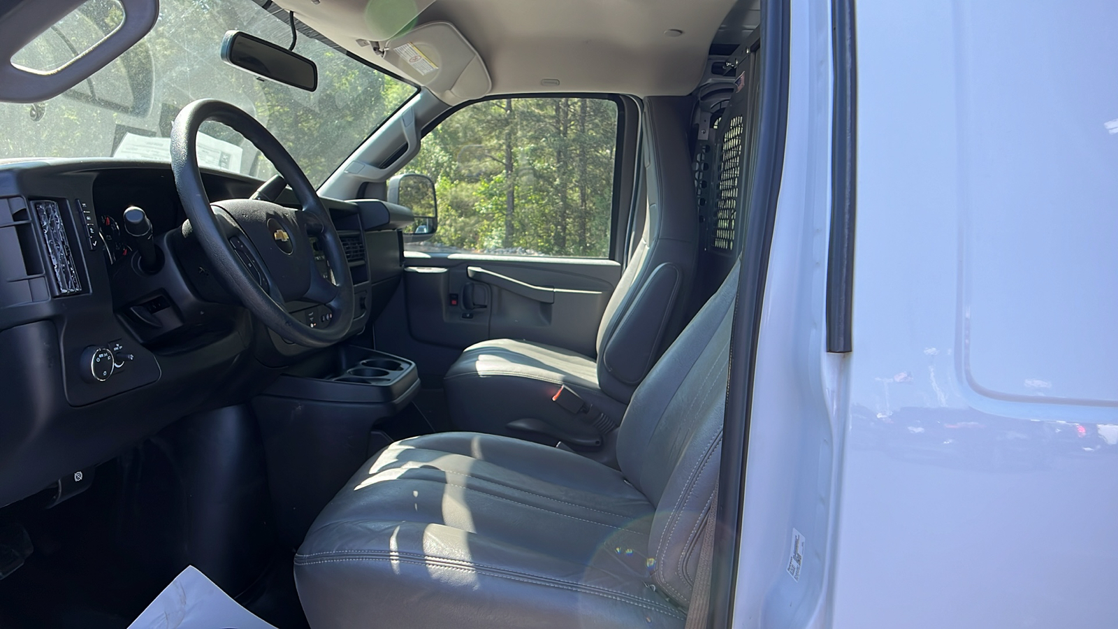 2019 Chevrolet Express Work Van 11