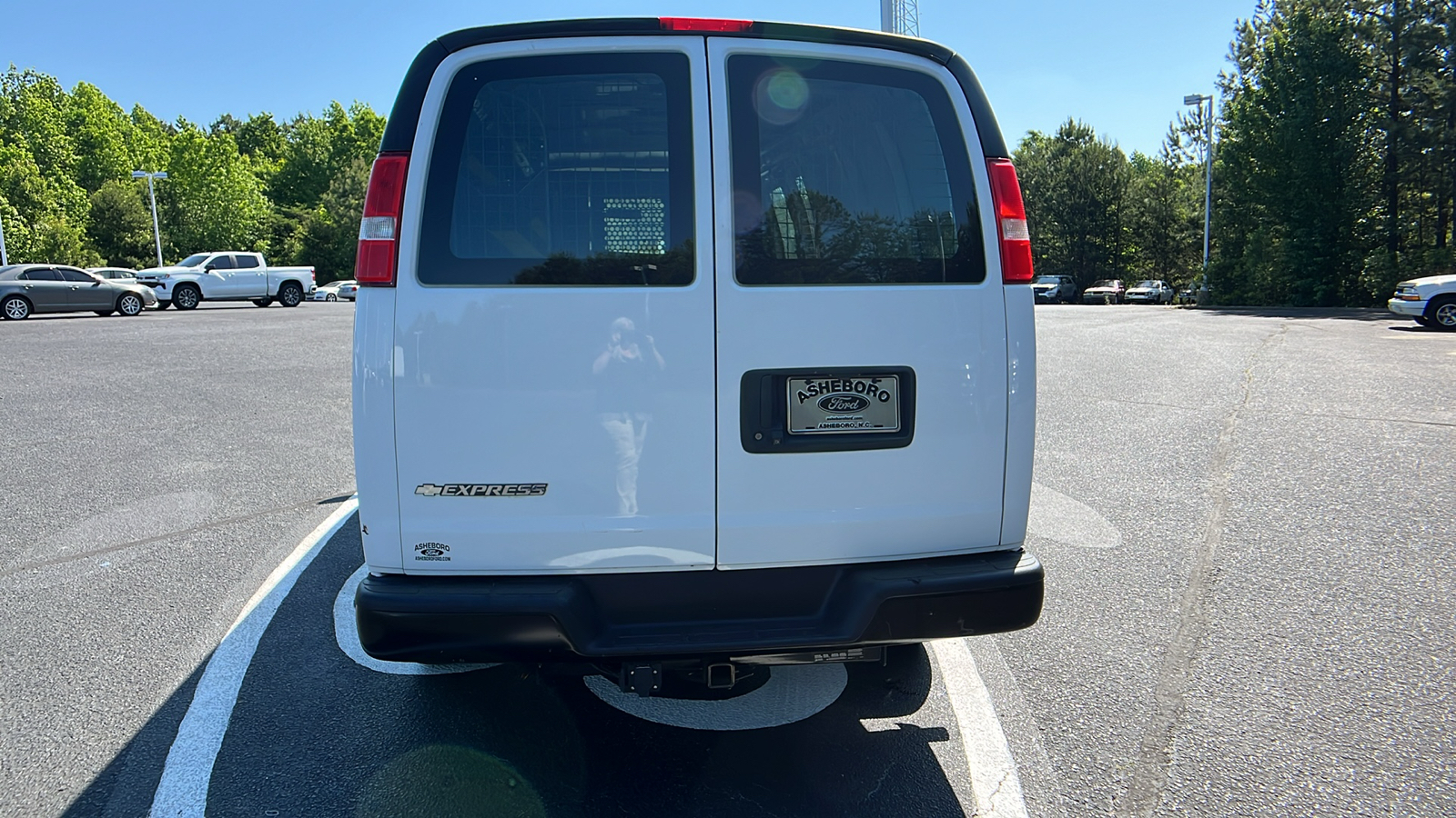 2019 Chevrolet Express Work Van 14