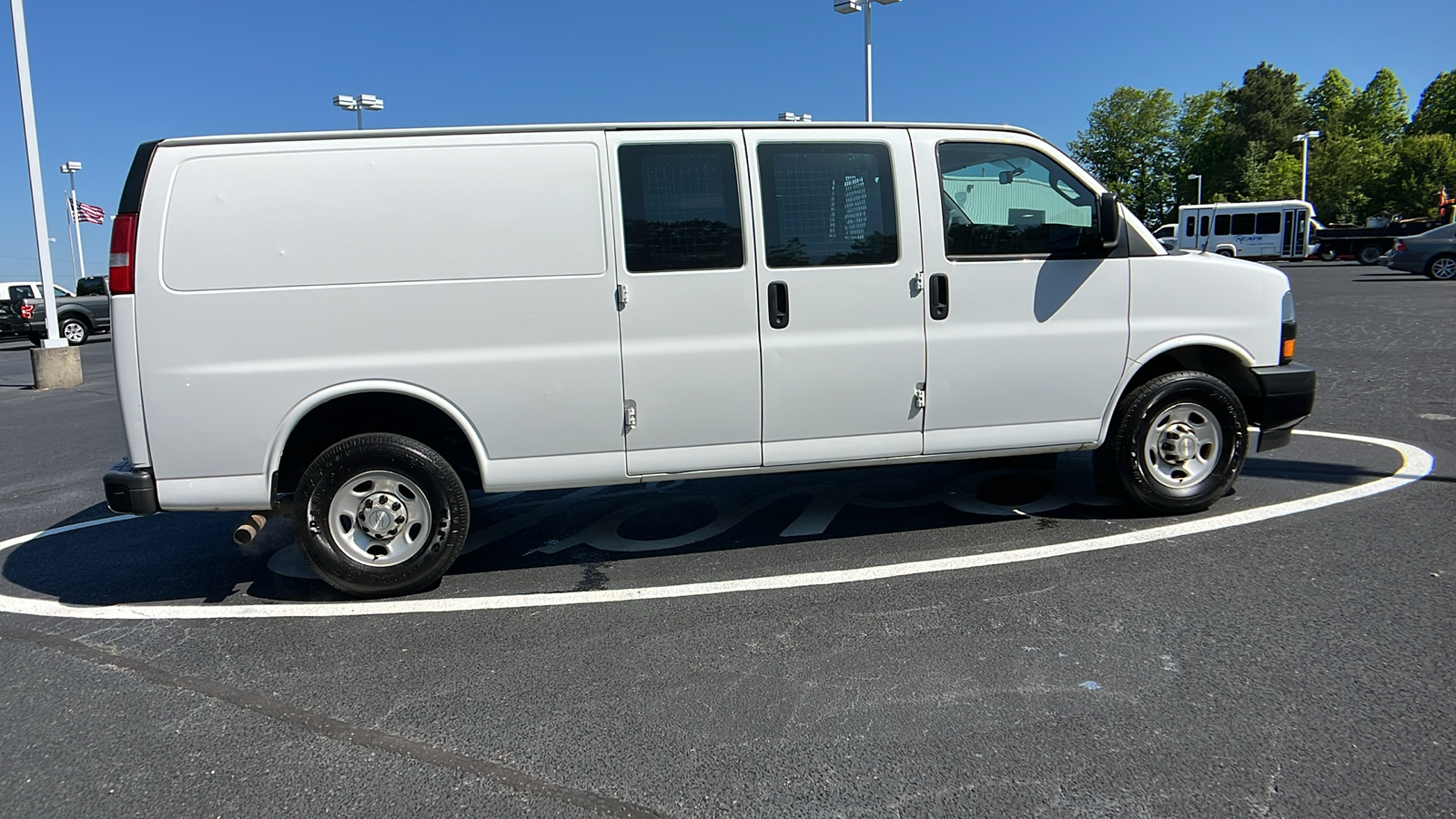 2019 Chevrolet Express Work Van 18