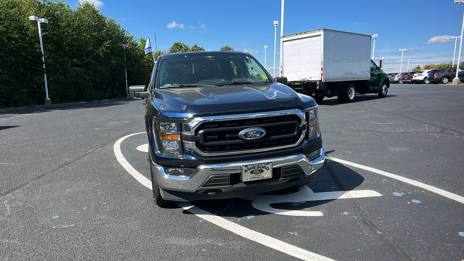 2023 Ford F-150 XLT 2