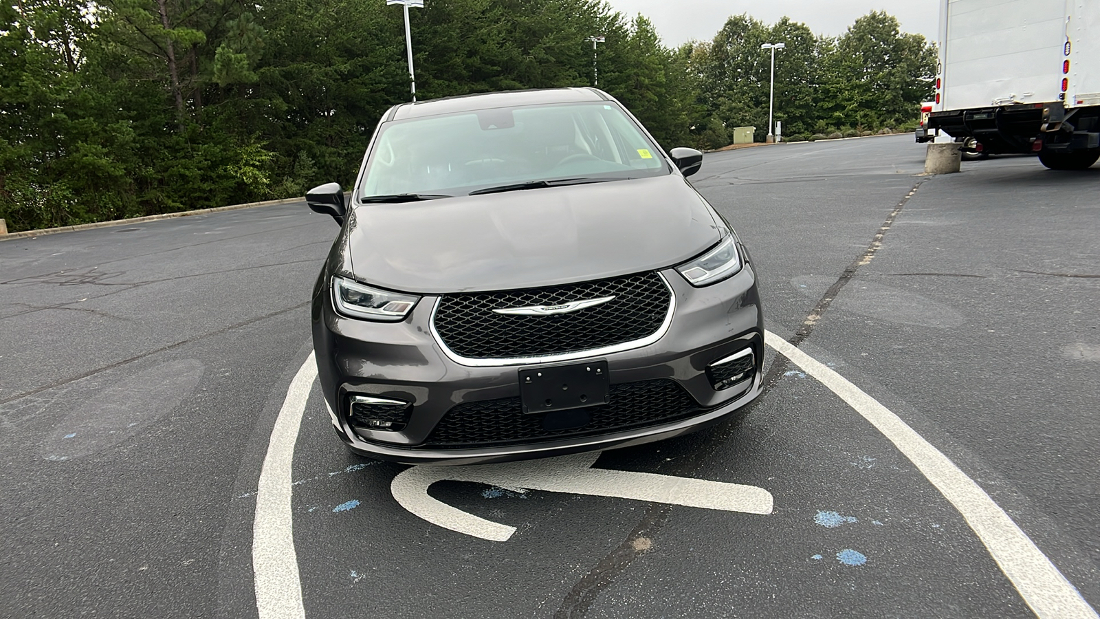 2023 Chrysler Pacifica Touring L 2