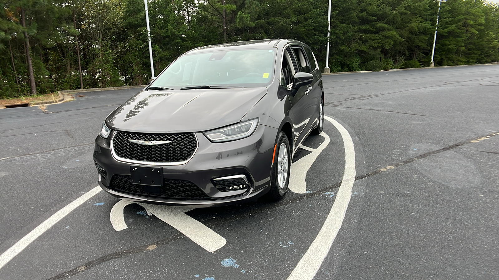 2023 Chrysler Pacifica Touring L 3