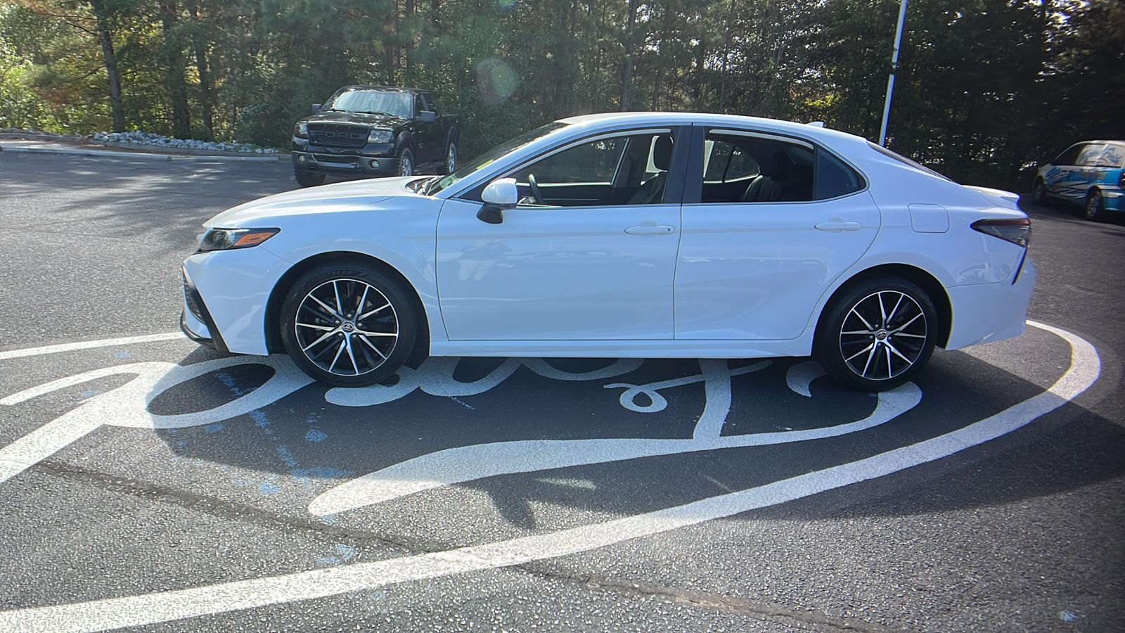 2021 Toyota Camry SE 4