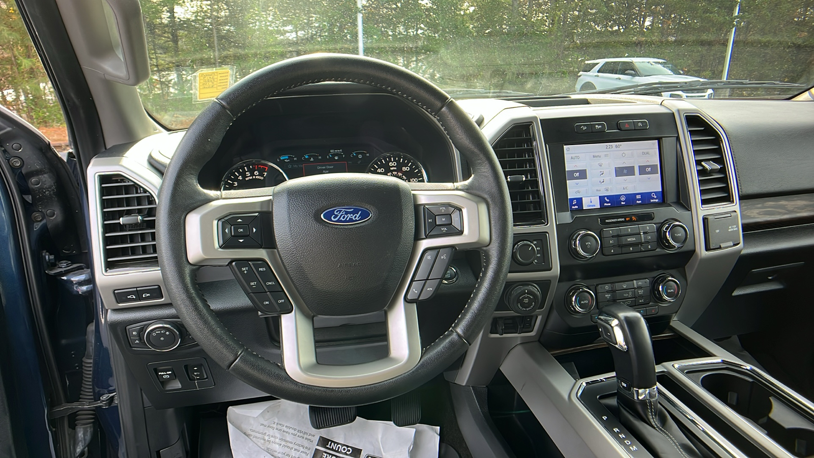 2019 Ford F-150 LARIAT 10