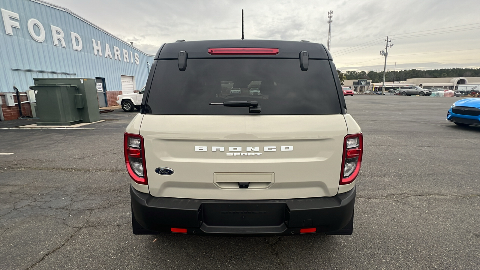 2024 Ford Bronco Sport Outer Banks 3