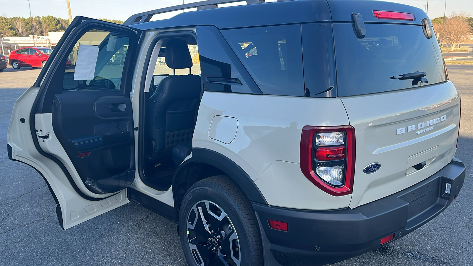 2024 Ford Bronco Sport Outer Banks 29