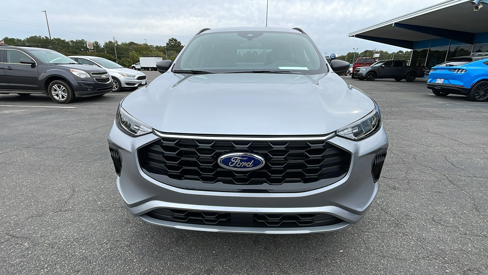 2023 Ford Escape ST-Line 2