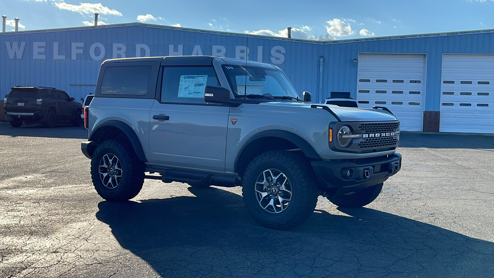 2023 Ford Bronco  2