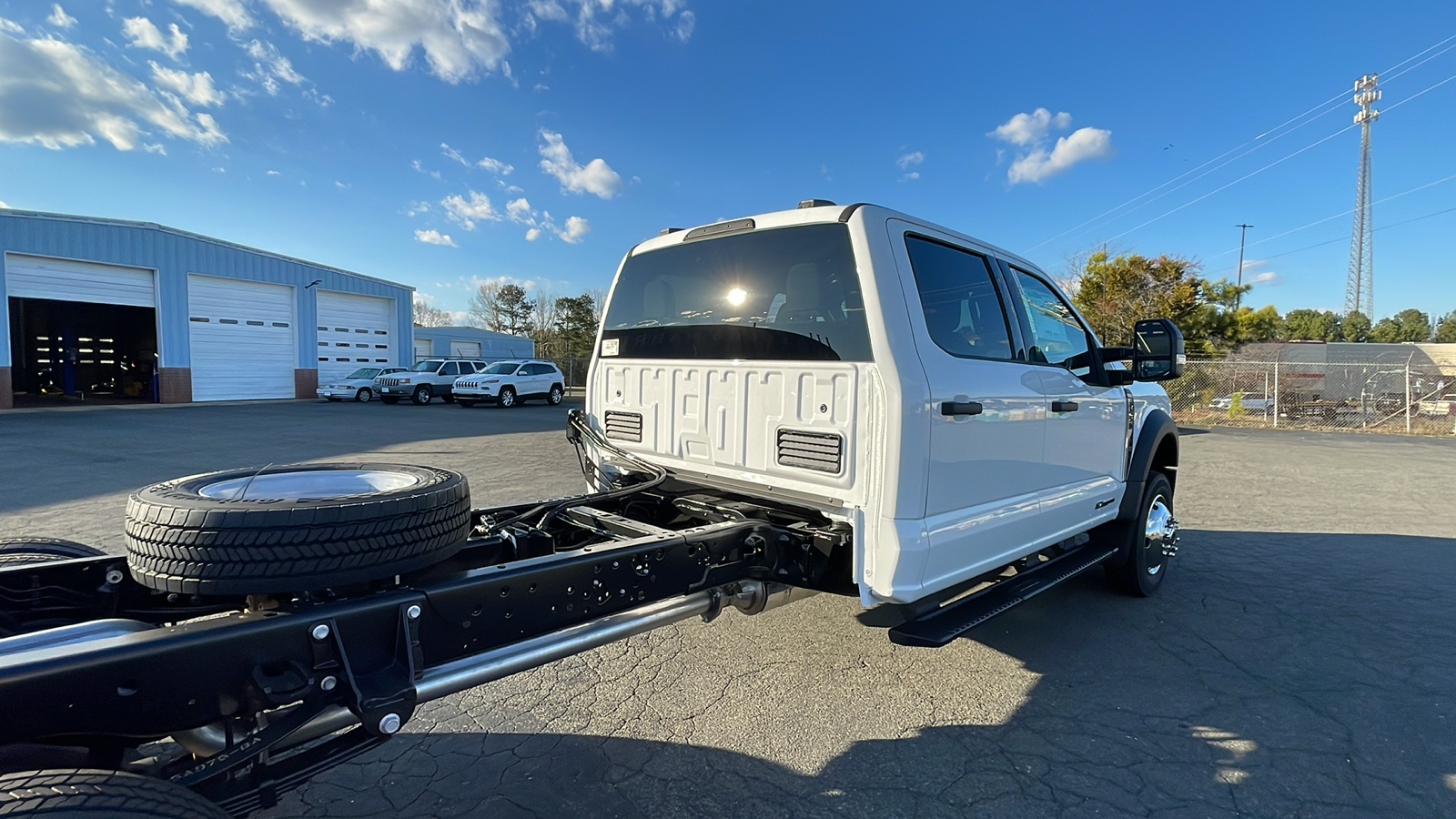 2024 Ford F-450SD  33