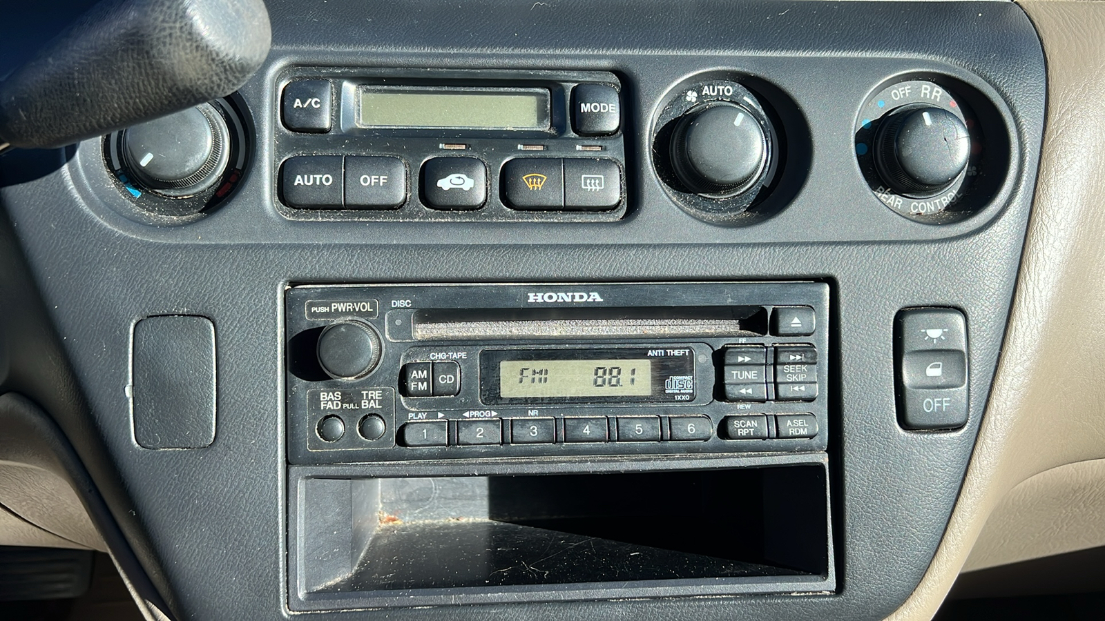 2000 Honda Odyssey EX 12