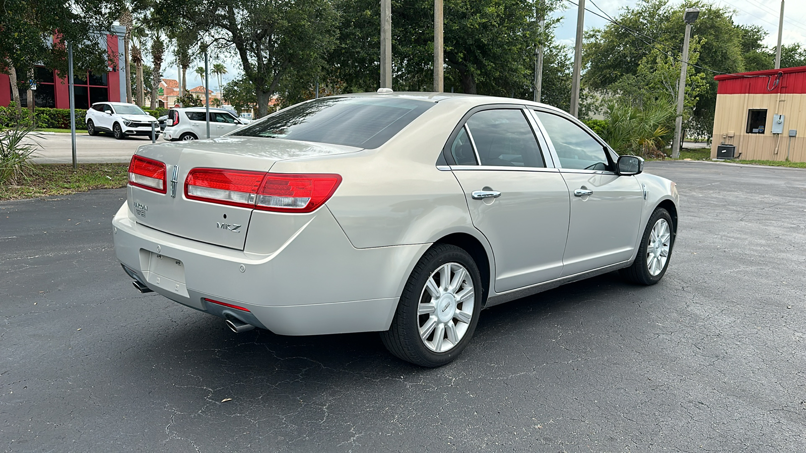 2010 Lincoln MKZ Base 7