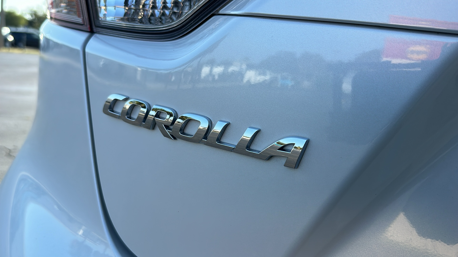 2022 Toyota Corolla Hybrid LE 9