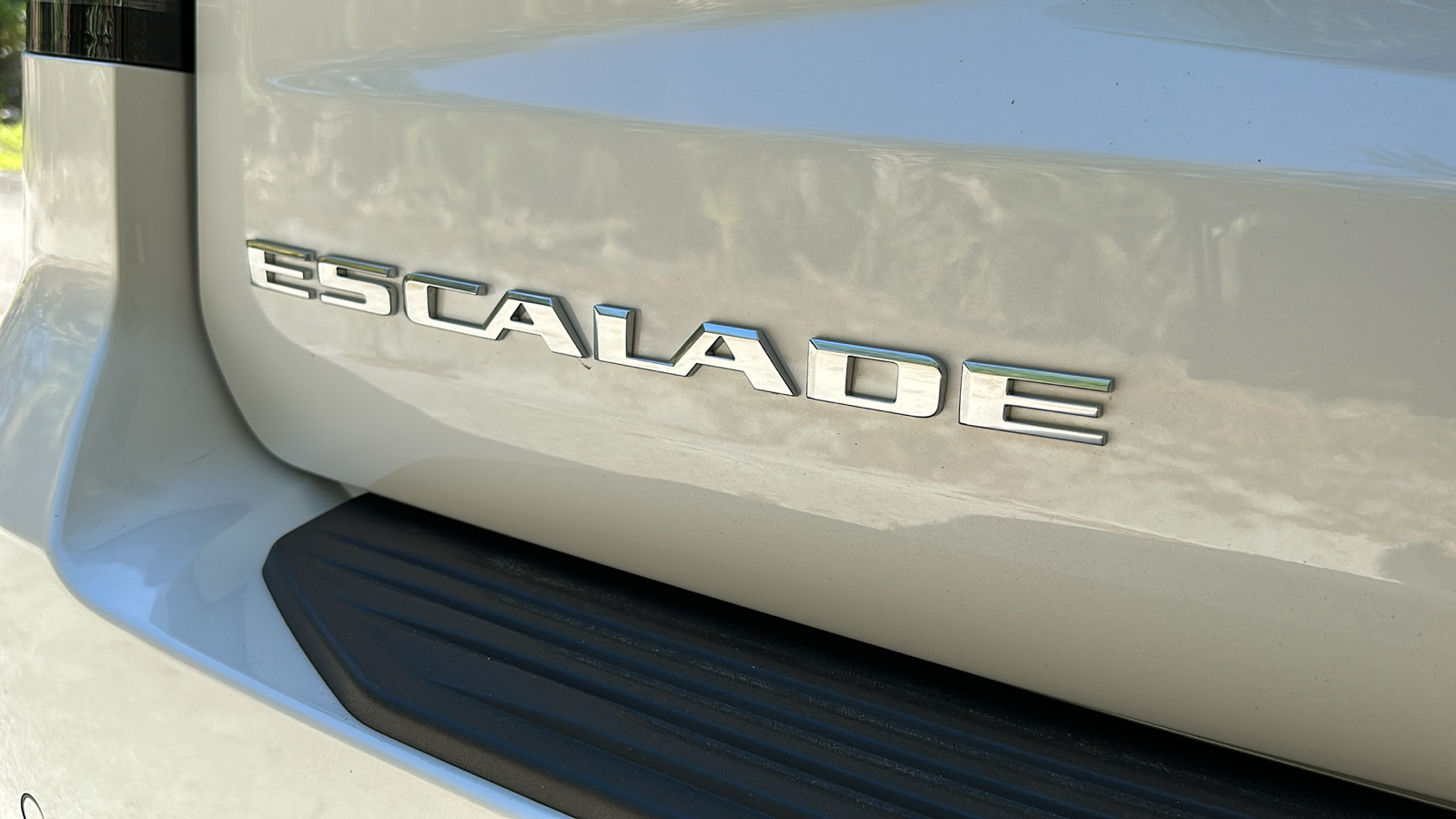 2024 Cadillac Escalade Premium Luxury 9