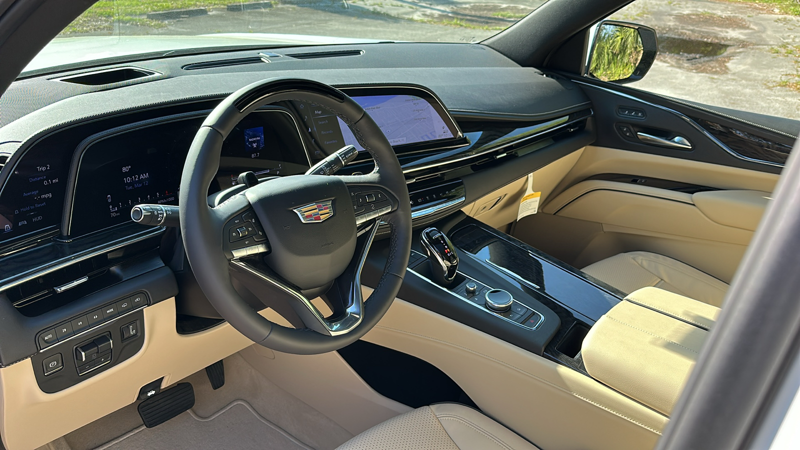 2024 Cadillac Escalade Premium Luxury 12
