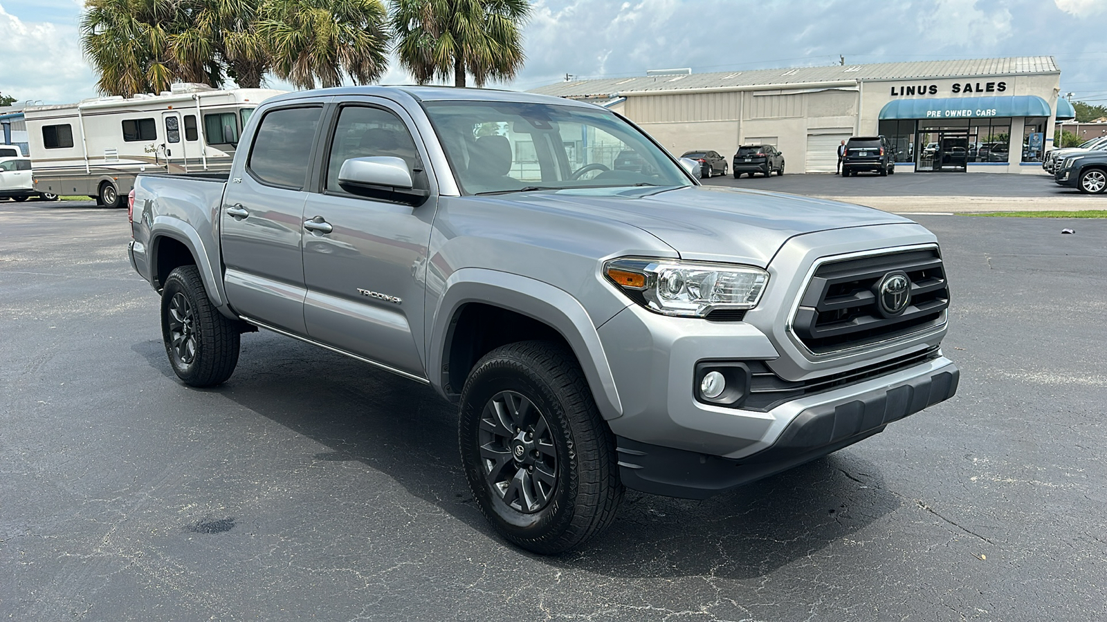 2021 Toyota Tacoma SR5 1