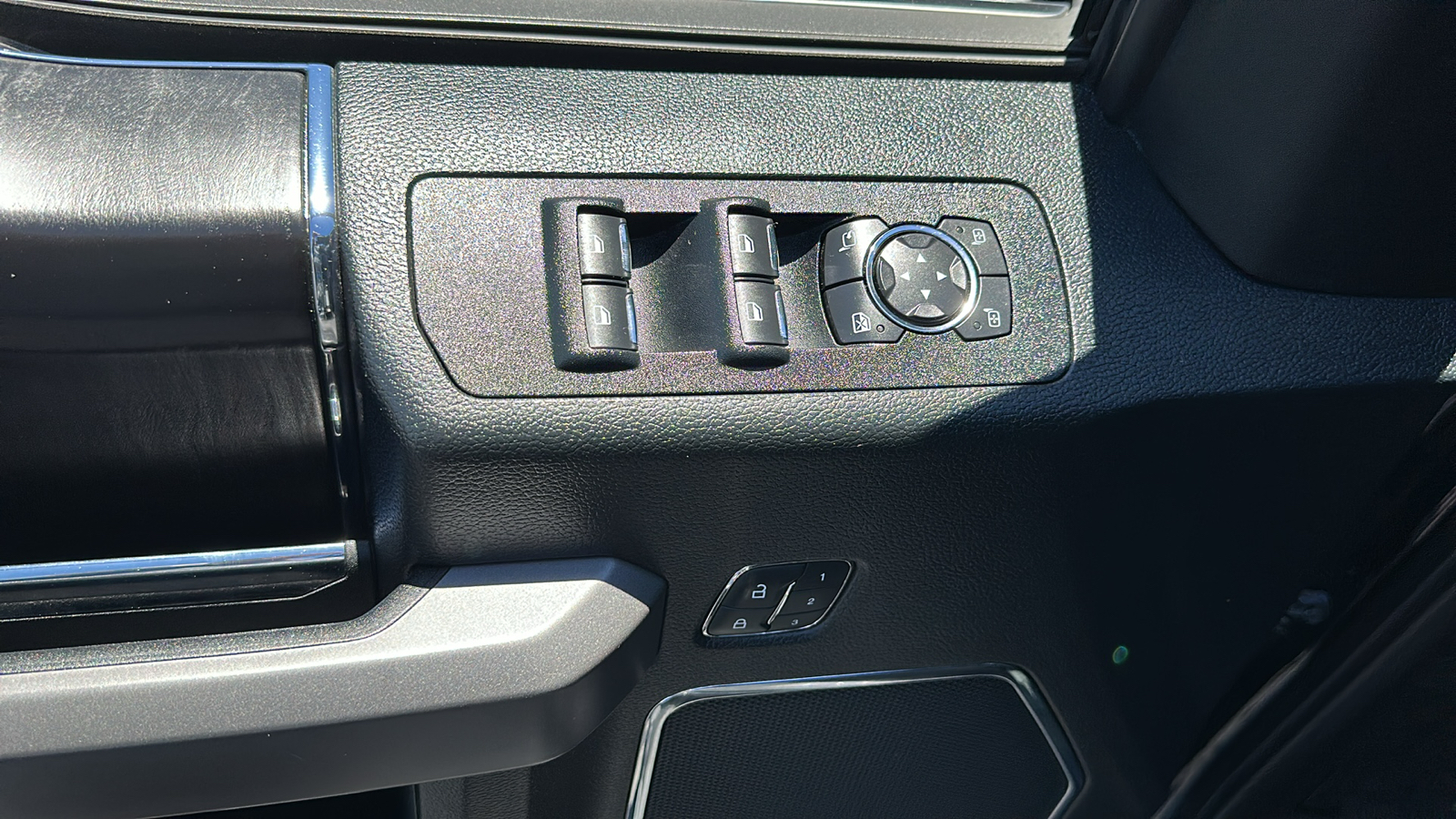 2019 Ford F-150 Platinum 15