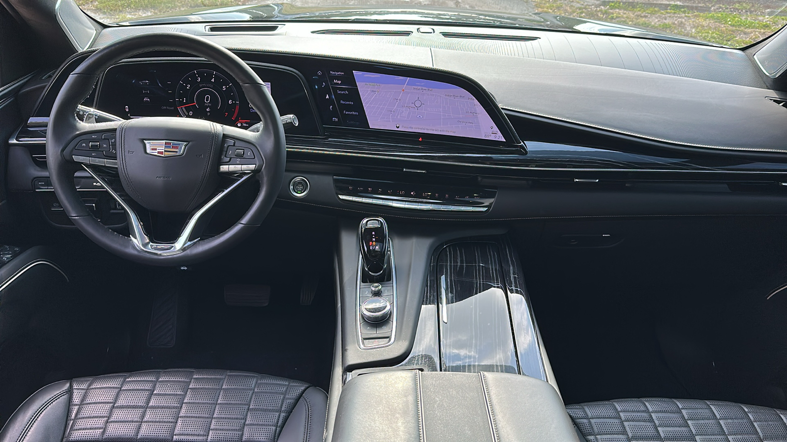 2023 Cadillac Escalade V-Series 13