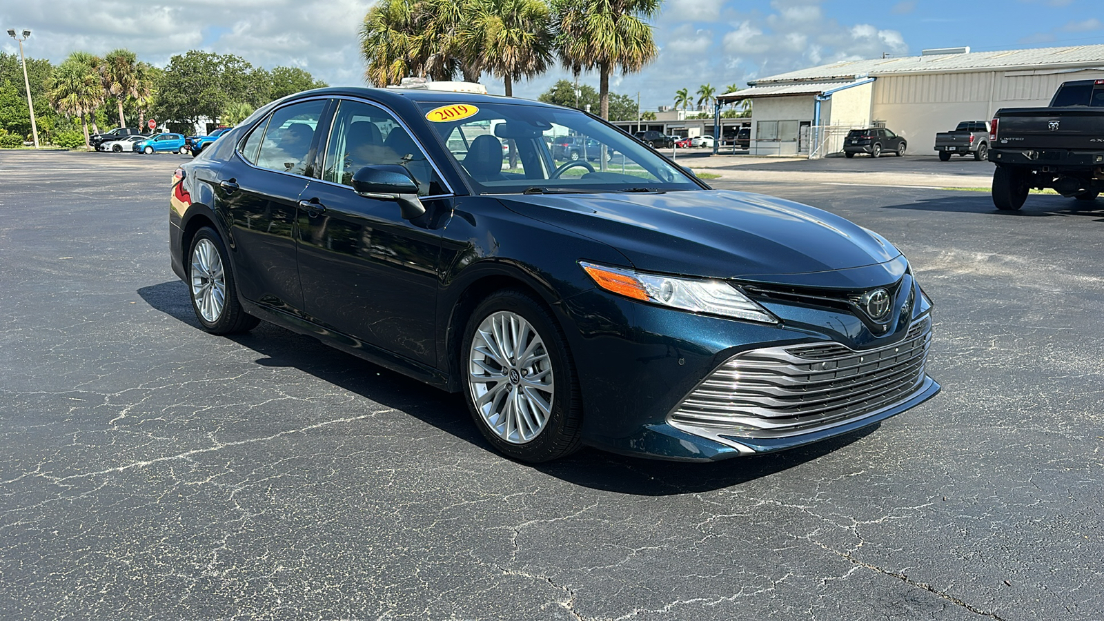 2019 Toyota Camry XLE 1