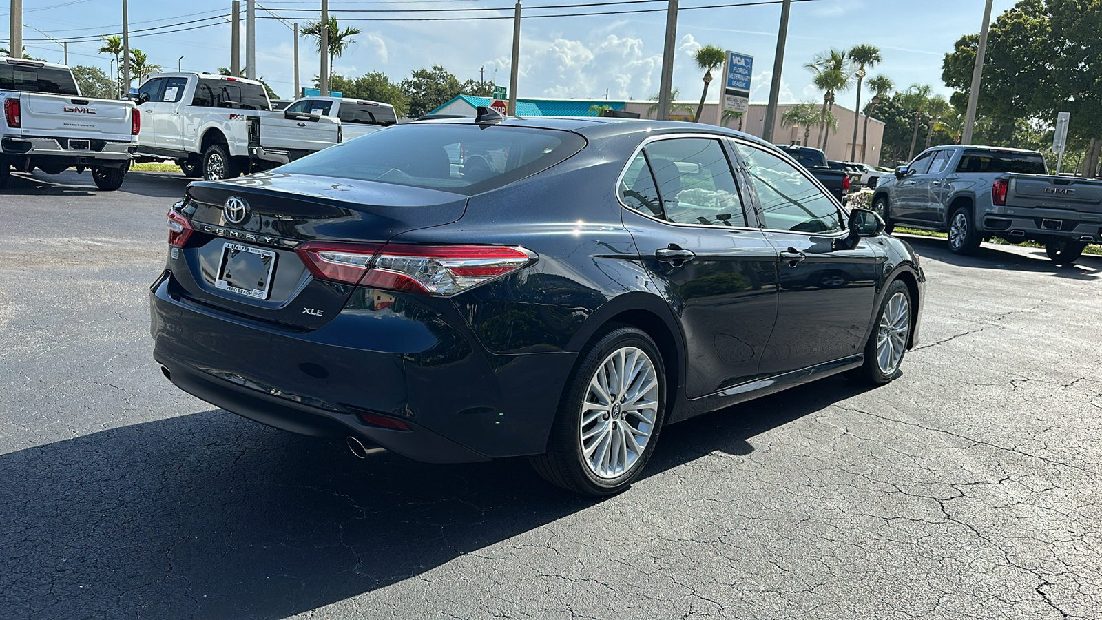 2019 Toyota Camry XLE 7