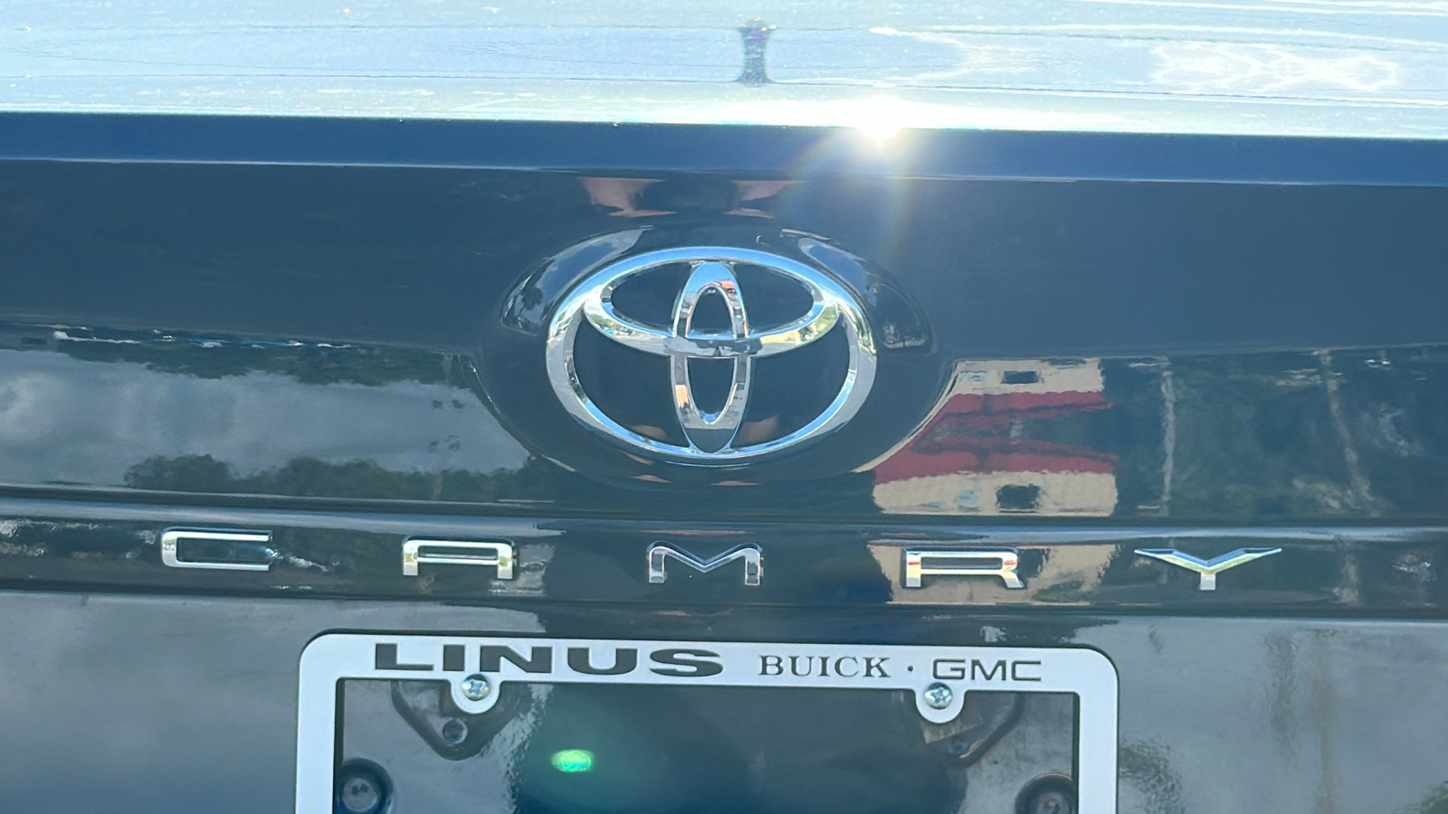 2019 Toyota Camry XLE 9