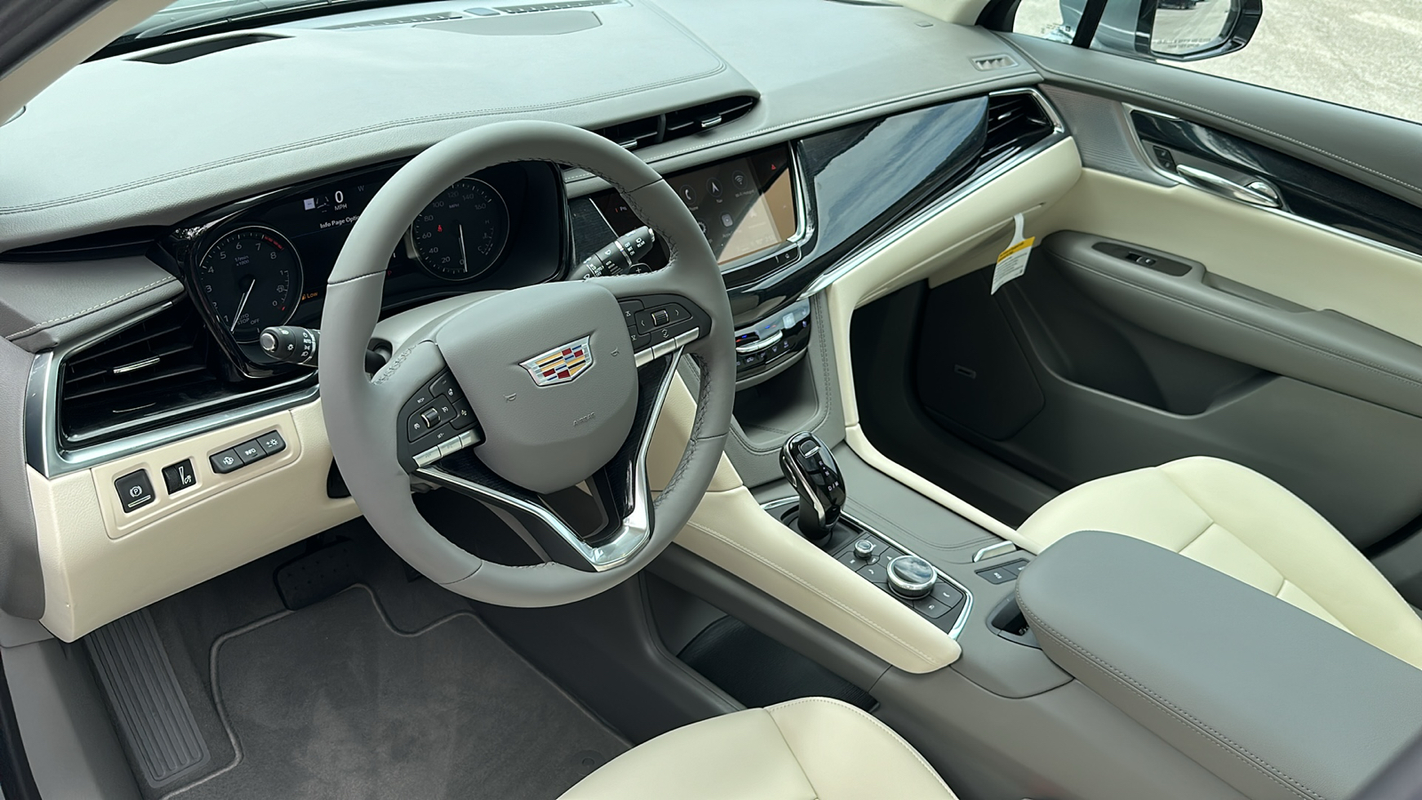 2024 Cadillac XT6 Premium Luxury 12