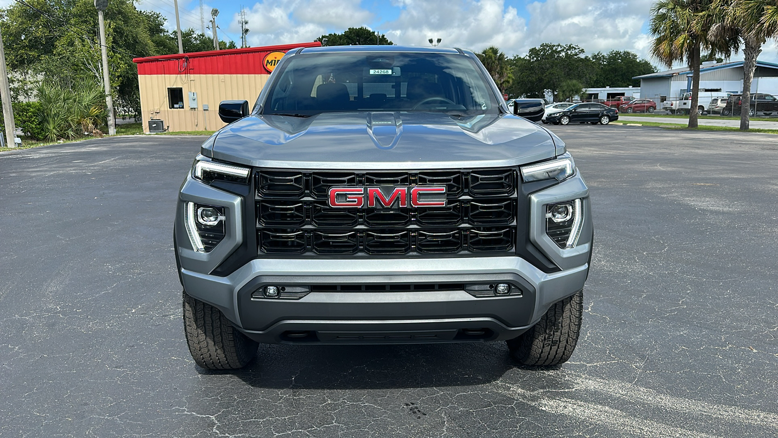 2024 GMC Canyon Elevation 2