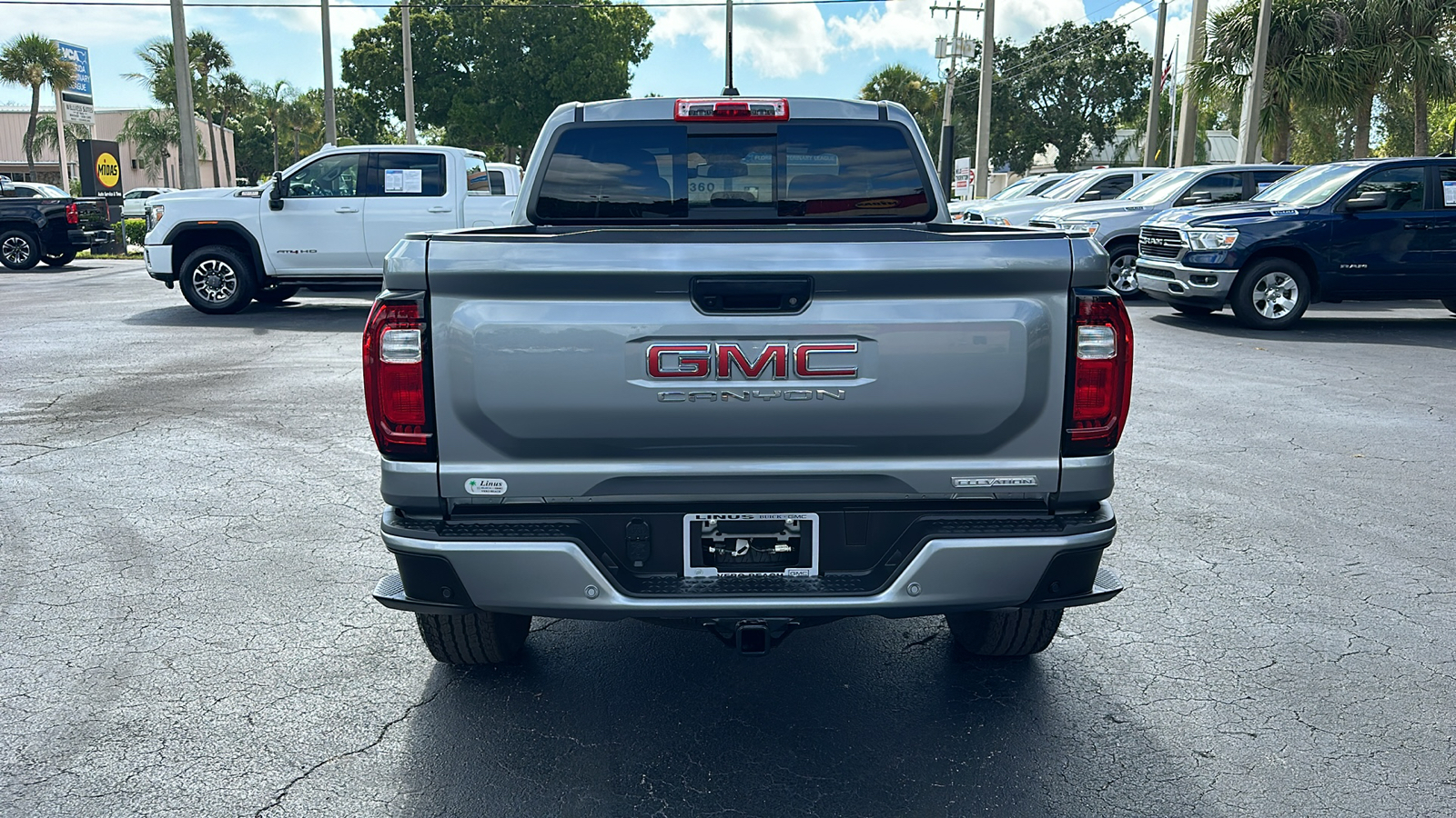 2024 GMC Canyon Elevation 6