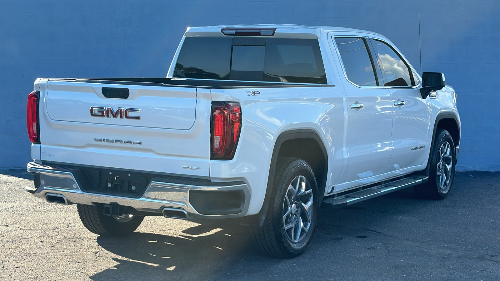 2023 GMC Sierra 1500 SLT 7