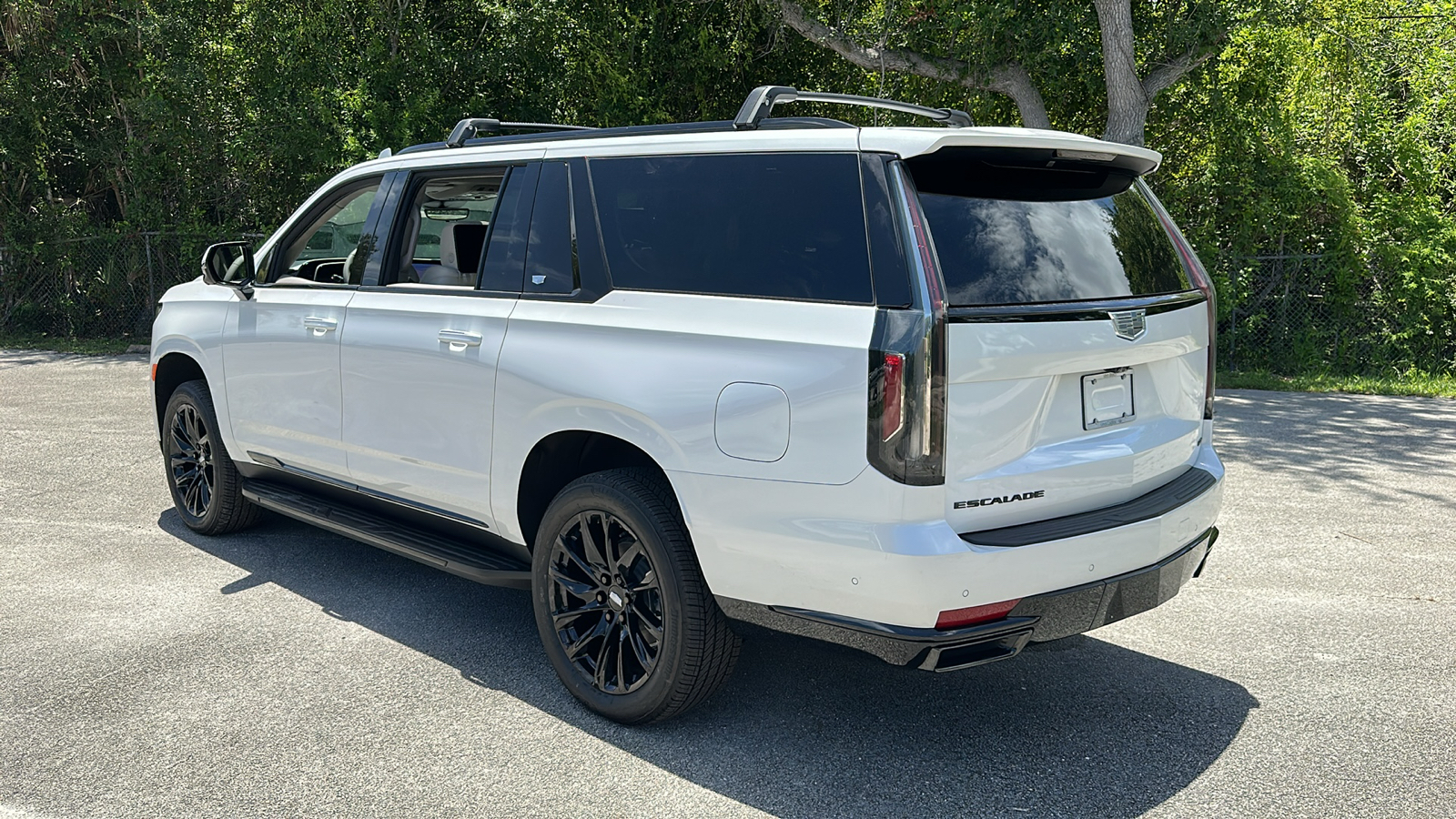 2024 Cadillac Escalade ESV Sport Platinum 5