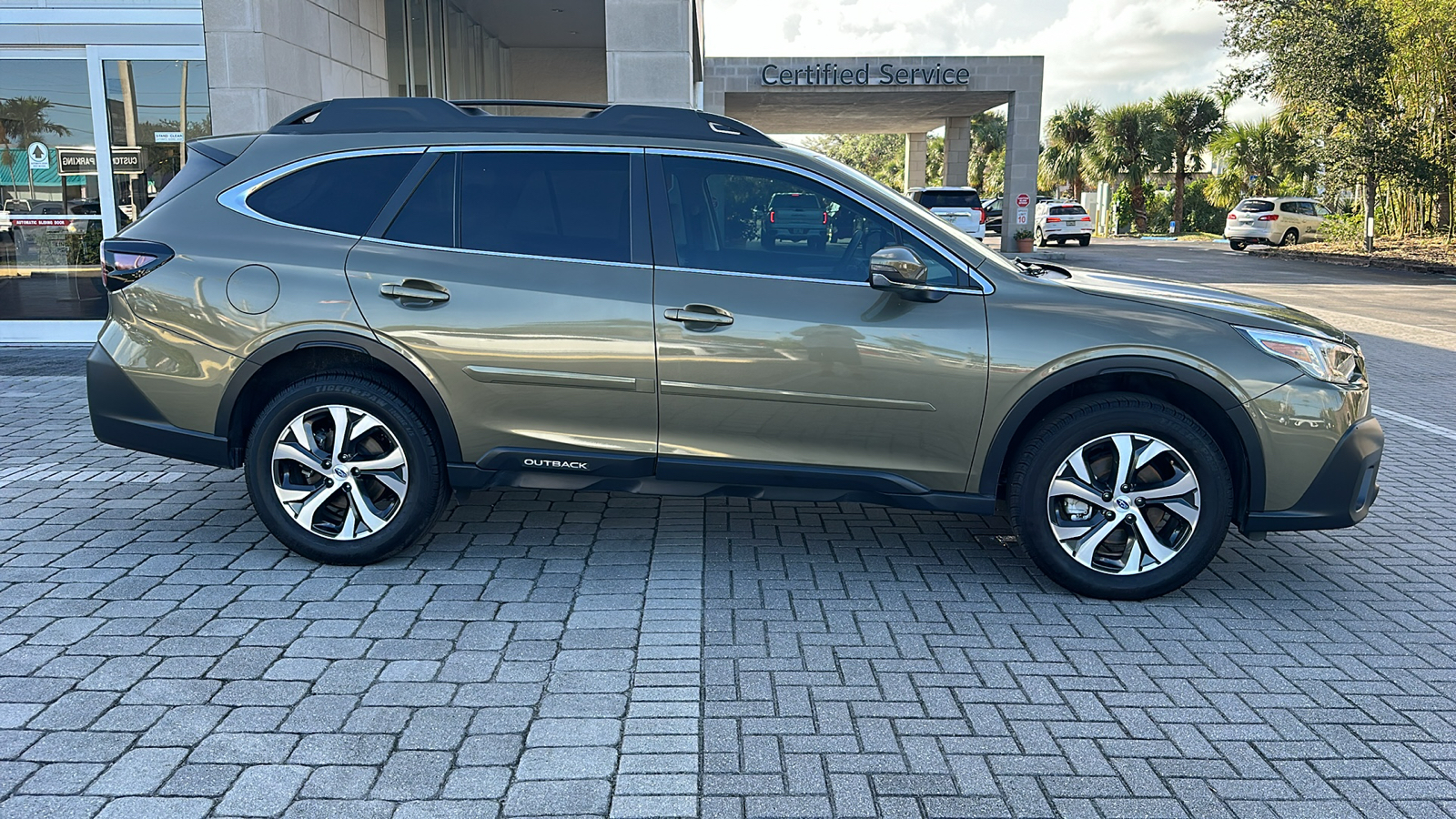 2021 Subaru Outback Limited 8