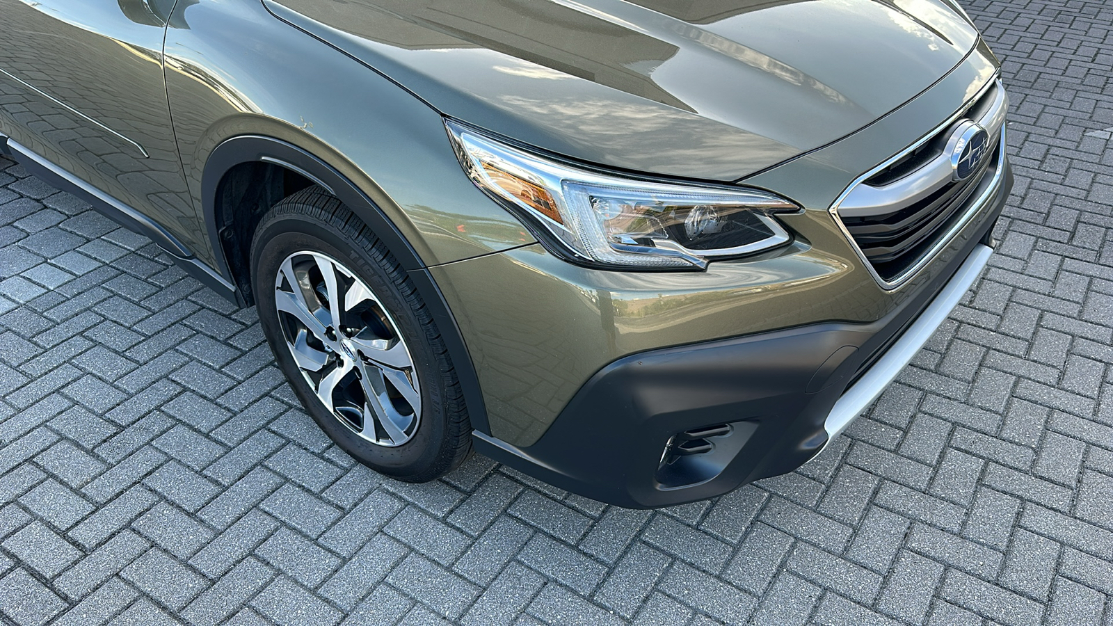 2021 Subaru Outback Limited 10