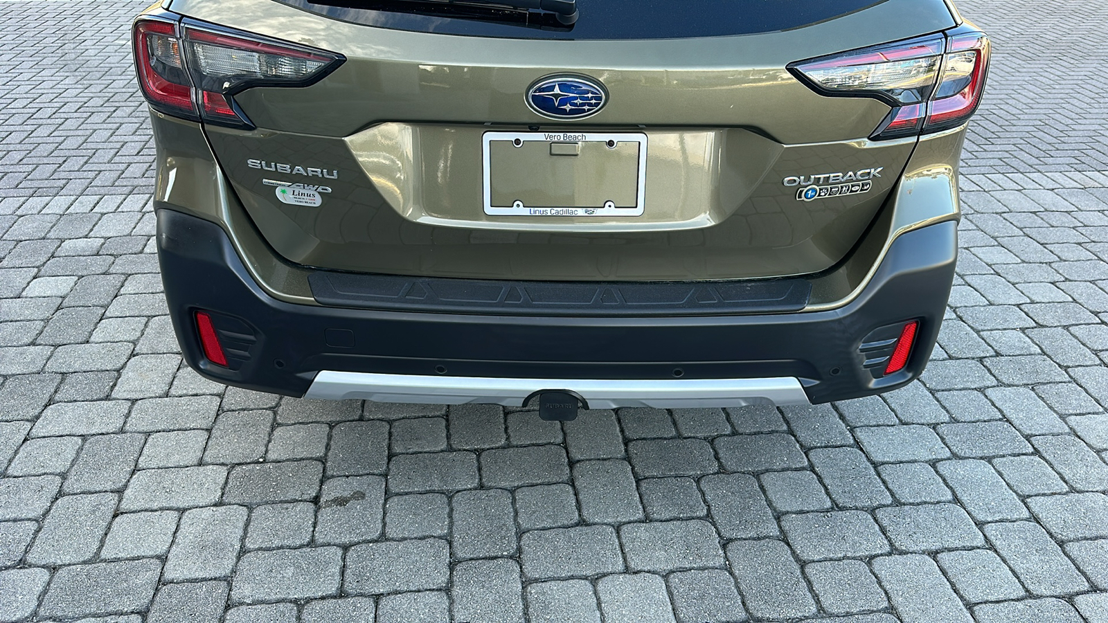 2021 Subaru Outback Limited 14