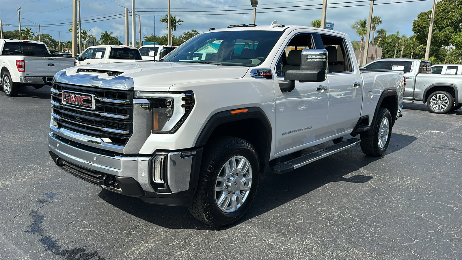 2024 GMC Sierra 2500HD SLT 3