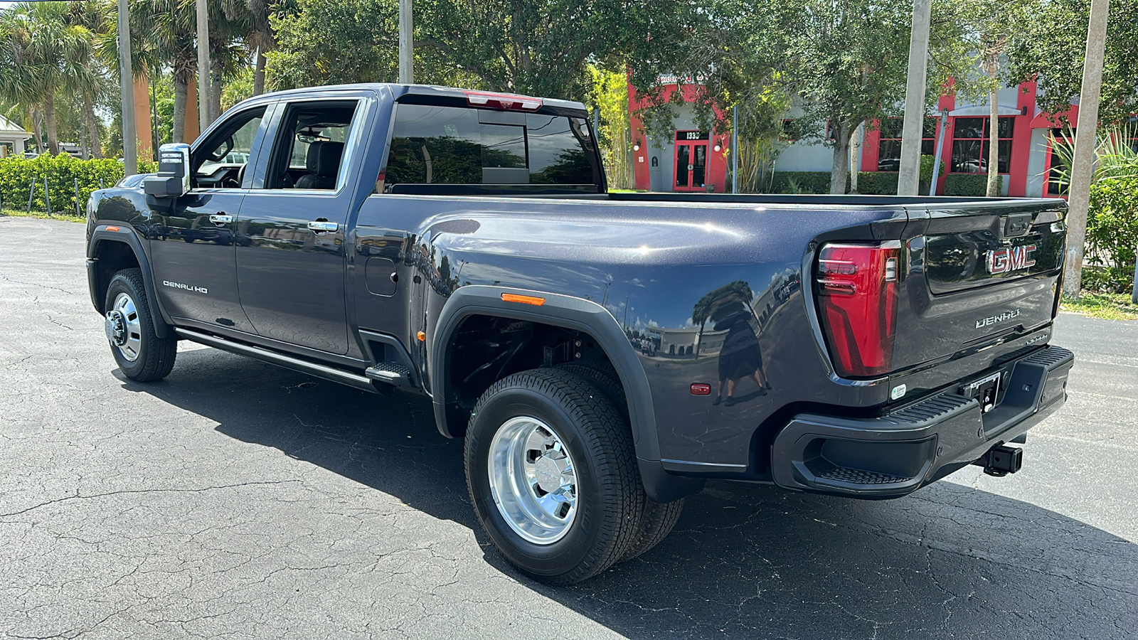 2024 GMC Sierra 3500HD Denali 5