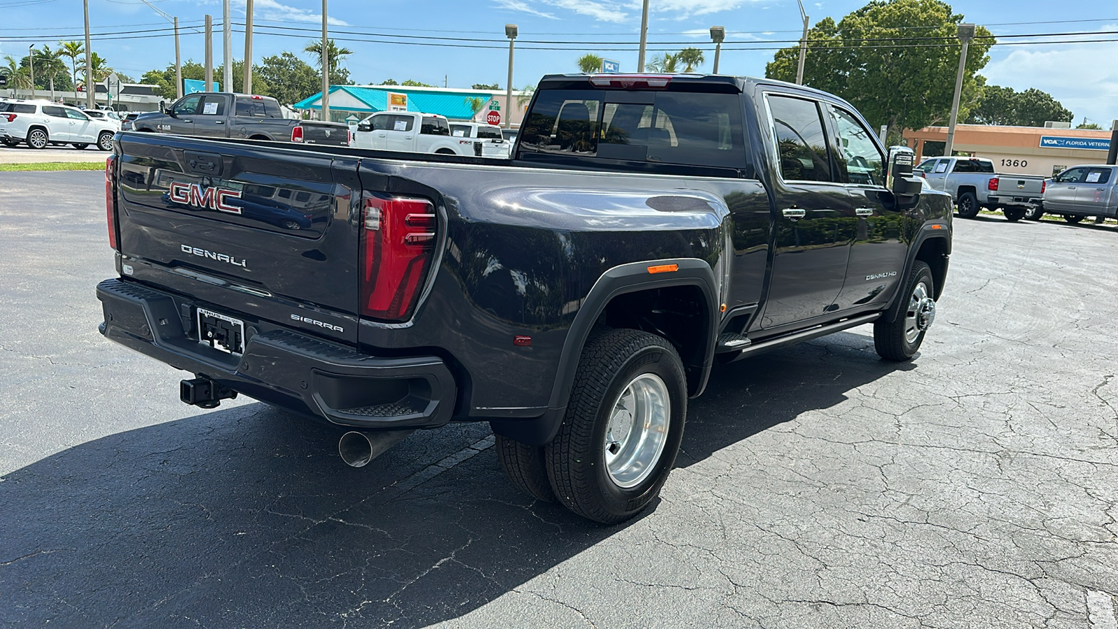 2024 GMC Sierra 3500HD Denali 7