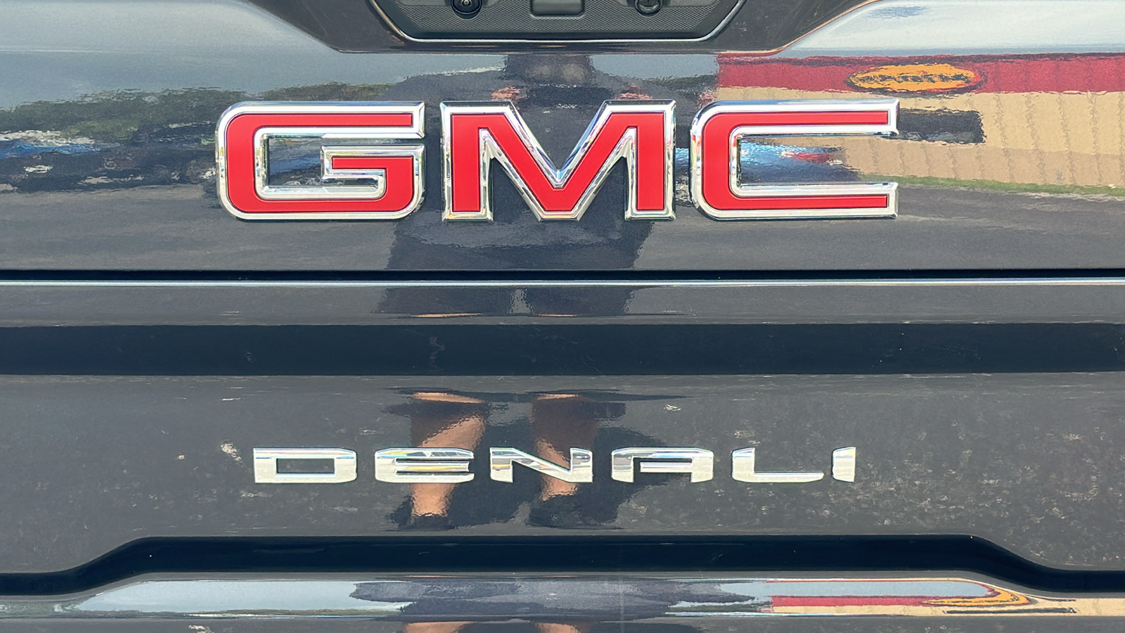 2024 GMC Sierra 3500HD Denali 9