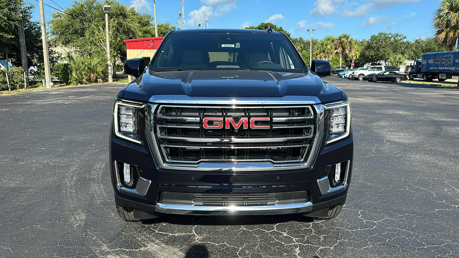 2024 GMC Yukon XL SLT 2