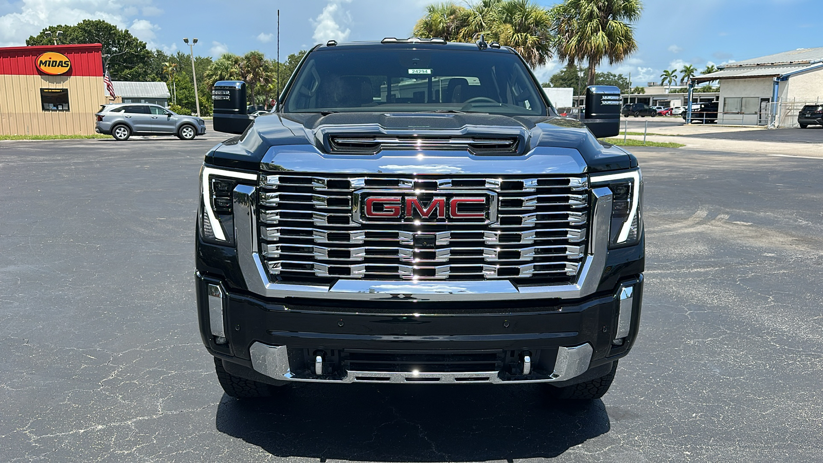 2024 GMC Sierra 2500HD Denali 2