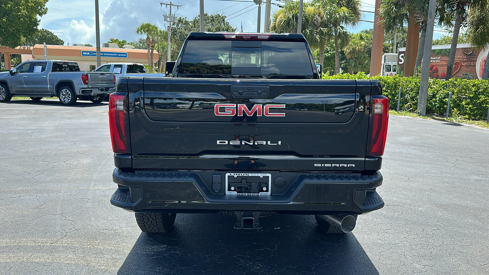 2024 GMC Sierra 2500HD Denali 6